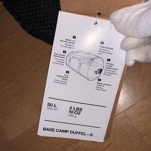 NWT The North Face Base Camp Duffel, Small - Picture 7 of 11